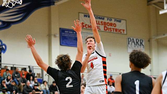Beaverton Tualatin boys basketball Les Schwab Invitational December 26 2023 Leon Neuschwander 17